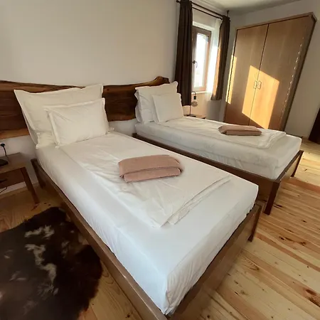 Edelweiss Oreshak Apartament Oreszak