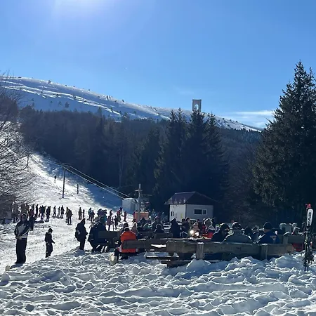 Edelweiss Oreshak Apartament