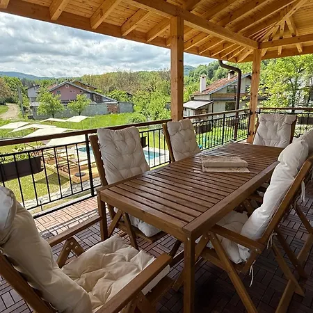 Edelweiss Oreshak Apartmán *