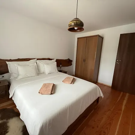 Edelweiss Oreshak Apartament